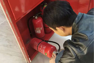 眾多滅火器中泡沫滅火器使用需注意什么?